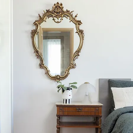 Two Spacious Bedrooms 1 Minute To Metro Stop *