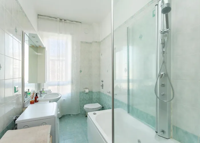 Two Spacious Bedrooms 1 Minute To Metro Stop Apartmán Milán
